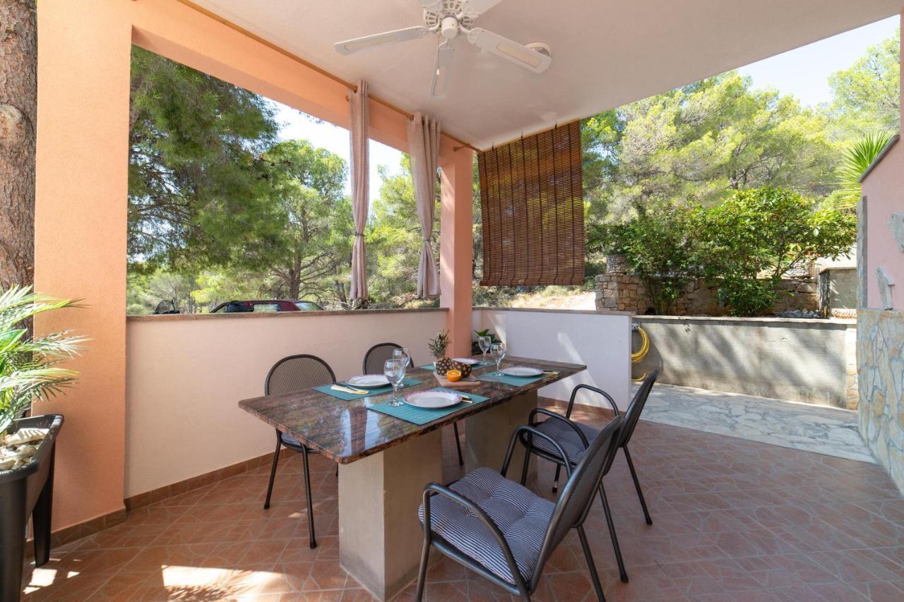 House Anka Vila Milna  Exterior foto